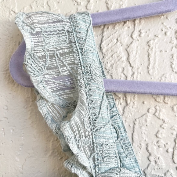 J.O.A. Embroidery crop top light aqua green medium - Picture 4 of 7